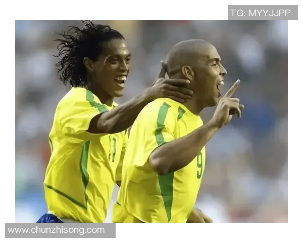 小罗与大罗的足球传奇对决与友谊揭秘足球世界的双子星光辉岁月